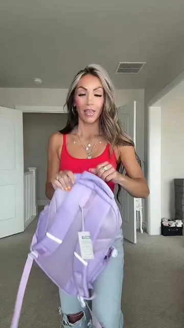Super unique backpack. I love that my kiddos won’t have the same backpack as everyone else. It’s feels amazing comfortable and waterproof 🤌 #backpack#fimibuke#tiktokshopbacktoschool #tiktokshopcreatorpicks #bookbag  