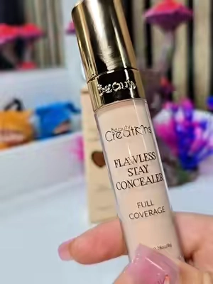 #beautycreations  #concealer  #flawlessstayconcealer  #tiktokshopcreatorpicks  #TikTokshopbacktoschool 
