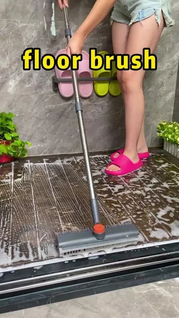 The perfect bathroom floor brush 😆✨🛁#cleantok #brush #cleanwithme #asmr #satisfying #bathroomcleaning 