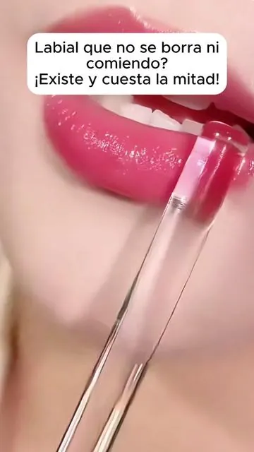 Comas, beses o salgas... ¡ni se borra! #tiktok #BYMOLIA Hipstick #colorchanging