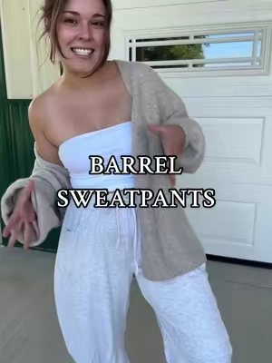 Replying to @just_a_mom729 Yes!! They’re my favorite sweats 😊 #barrelsweatpants #barrelpants #sweatpants #sweatpantsoutfit #sweatpantsoutfitideas #widelegsweatpants #cozyoutfit #cozystyle #casualstyle 