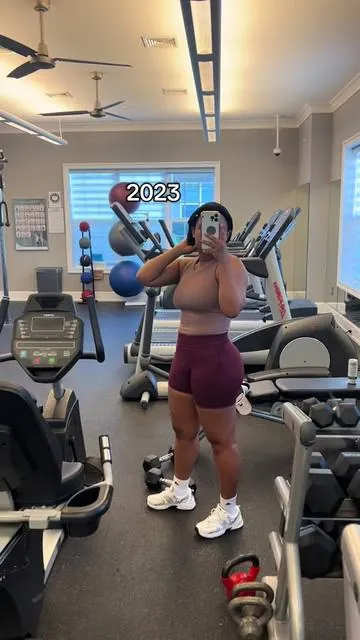 Creatine helped build my shelf 🍑 #Gymtok #fypシ 
