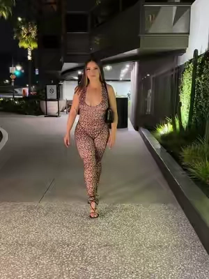 This jumpsuit is everything !!