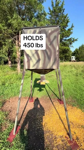 Wildlife feeder #fyp #wildlife #deer #hunting #outdoors #foryoupage #trending #viral #deer #feed #feeder 