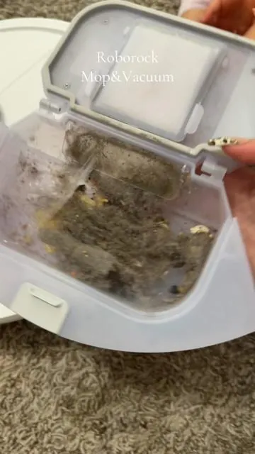 Robot mob vac  #roborock #mopvacuum #vaccummop #fyp #cleanwithme 