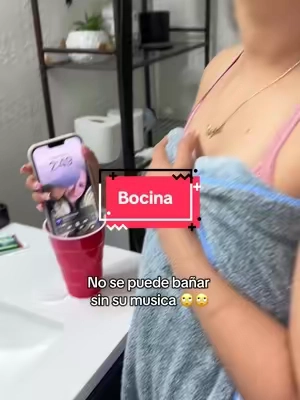 Estaba usando un vaso 😂 #bocinabluetooth#bocina  