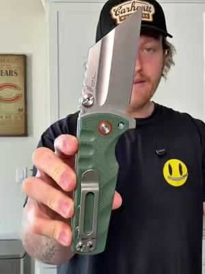 Would you even consider this a pocket knife? 😂 #pocketknife #pocketknifes #tiktokshopcreatorpicks 