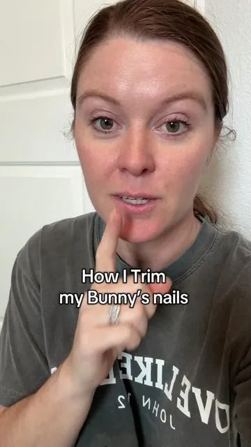 A lot of you have asked about how to trim your rabbits nails. This is how we do itz In short, go slow, take breaks, have a great pair of clippers, and be patient. You can always try again another day. Or your vet can do it for you as well. I linked our favorite nails trimmers in the orange shopping cart too 🙌  #bunnycare #rabbitcare #bunnynailtrim #petbunny 