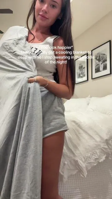 No because THIS is a game changer for my sleep #musthave #trending #elegear #arcchill #coolingblanket #nightsweats #hotsleepers #coolingpillowcases #relatable #trend @Elegear 