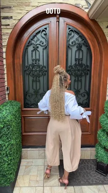 Quick OOTD with Uoozee cropped pants! #croppedpants #pants #outfitinspo #fashiontiktokfinds #tiktokfashionfinds #creatorsearchinsights @UOOZEE US @Uoozee_Mary 