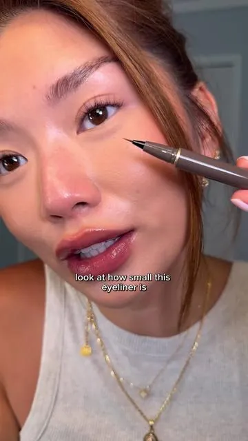 calling out my girls who STRUGGLE WITH EYELINER 🗣️ this has been my go-to eyeliner ever since I found it a year ago. I got this eyeliner off of Amazon and @YesStyle 😇 I’ve now gone through 3 of these!  **not sponsored  @Judydoll US @Judydoll_official ultra fine liquid eyeliner (I use the color medium brown)