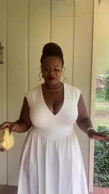 I’m loving this look and it’s got pockets #ad #OYS #whitedress #classy #partydress 