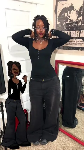 Finally own a pair of black BAGGGGGY jeans im so happy bro #olebrandselect #00snostalgia #baggy #baggyjeans #emmiol #stylingideas #outfitinspo #90sfashion @EMMIOL Denim 