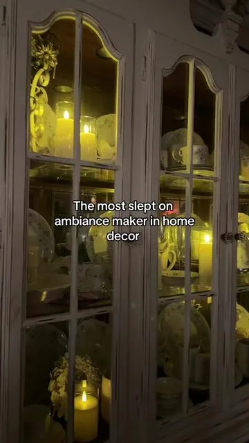 ✨ Transform any room into a warm, inviting retreat with the soft, flickering glow of Flameless Candles by Raycare. Designed for effortless use, they add instant ambiance to your home decor—no mess, no fuss, just pure cozy perfection. Create that hygge-inspired atmosphere you’ll never want to leave. 🕯 #CozyHome #HomeDecorInspo #AmbientLighting #CandleGlow #EffortlessStyle 