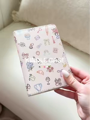 so cute omg! it's magnetic, has a hand strap & stand! ✨🤌🏼🌸 #kindlecase #BookTok #bookish 