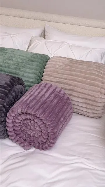 Big soft cozy blanket#blankets #bedsure #cozy
