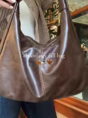 The perfect chocolate brown bag for all the fall things✨🍂☕️👜🤎#purse #handbag #shoulderbag #bag #fallfashion #fall #ootdinspo #leatherbag #crossbodybag #tiktokshopcreatorpicks #tiktokshopfinds #tiktokshoplabordaysale 
