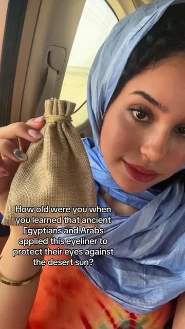 And Kohl was worn by both men and women 🖤 #eyeliner #naturalmakeup #beauty #makeup 