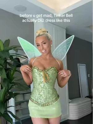 Be mad at Disney not me 👼🏼 #halloween #tinkerbell #costume #halloweekend #halloween2025 