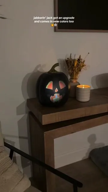The cutest animated pumpkin that sings, tells jokes, and talks in different voices. This upgraded jabberin’ jack now has a motion sensor, new animated pictures, and even comes in new colors! 🕸️ I chose to go with black because it goes with the rest of our Halloween decor when he’s not in use. Your kids and every visitor will get an absolute KICK out of Jabberin’ Jack!! 🎃👻 @QVC, Inc #halloweendecor #jabberinjack #talkingpumpkin #spookyseason #falldecor 