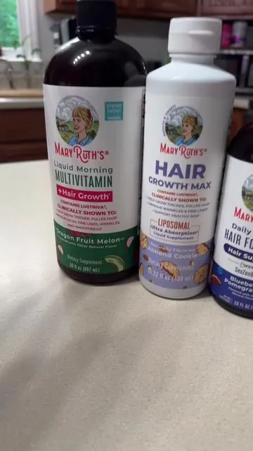 What is your hair goal? Longer? Thicker? Fuller? @MaryRuth's #longerhair #thickerhair #hairgrowthtips #dailyhaircare #maryruthspartner 