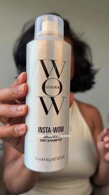 Sweaty head and no time for a full wash day? Instawow is giving you a fresh head and volume, all without the residue 😉🫧. @Color Wow Hair #instawow #dryshampoo #washday #ad #paidpartner 