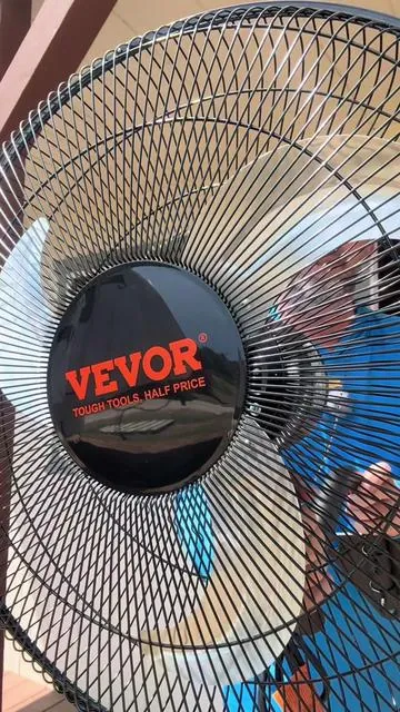 Wall Mount Oscillating Fans for your garage, patio, barn and more. #electricfan #barnfan #outdoorliving #shopfan #vevor 