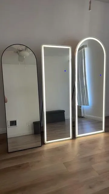 These mirrors are absolutely stunning! 🤩  #ledmirror #lightupmirror  #homedecor #TiktokShopFinds #vanitymirror 