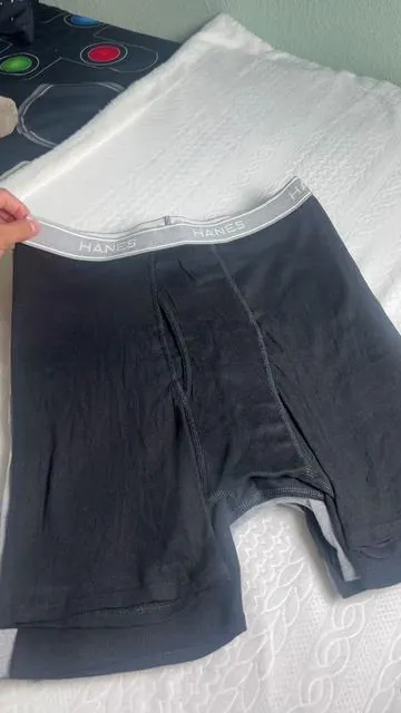 10 boxers  para hombre por el precio que tienen, la verdad que esta para aprovecharse,  este paquete viene con cinco grises y cinco negros,  y las tallas disponibles son desde la Small a la XL #tiktokshoplabordaysale #tiktokshopcreatorpicks #tiktokshopblackfriday #tiktokshopfinds #mensbriefs 