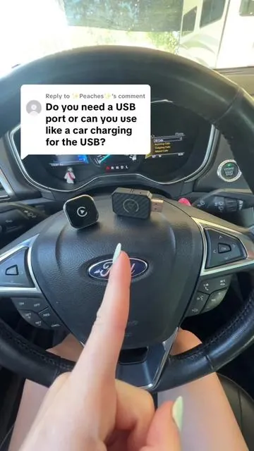 Replying to @✨Peaches✨ This is the difference between the old and the new adapter…. #carplayadapter #applecarplay #wirelesscarplay #carplay #wireless 