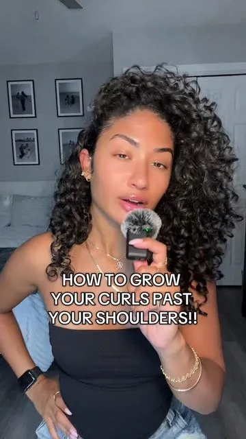 The best shampoo and conditioner ive used thus far for hair growth!! 😍❤️  #fyp #wendyortiz #curlyhairtutorial #curlyhairroutine #curlyhair 