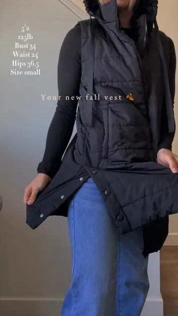 Layering up in a long fall vest, the ultimate piece for cozy, chic autumn outfits. Perfect for crisp mornings, crunchy leaves underfoot, and effortless transitional style. Pair it with a knit sweater, ankle boots, and warm tones for the perfect fall fashion look #outfitinspo #falloutfits #falloutfitinspo #falloutfitideas #vestoutfit  