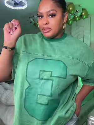 Oversized Tee shirts ! Are literally the go to for a casual days ✨ @Fashion Nova #oversizedshirt #teeshirt #tee #fashionnova #tiktokshopcreatorpicks 