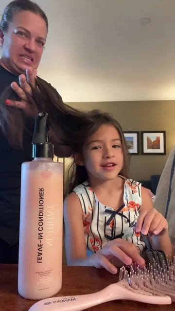#madafaker😂😂 @Carla Lucía Saenz también para los pelones sirve para que les brille la Pelona jajajaj