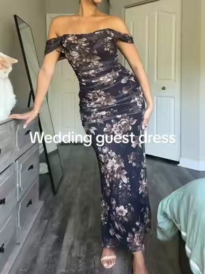 This one SCREAMS fall baddie 😭 #weddingtok #weddingattire #weddingguestdress #elegantdress #formaldress 
