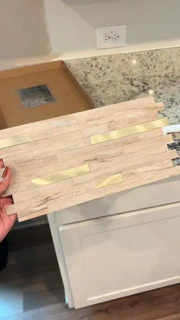 Kitchen backsplash #homeimprovement #kitchendesign #kitchendecor #diyhomedecor #modernkitchen 