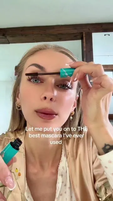 im telling u trust me on this!! there’s a reason it has 5 stars @Thrive Causemetics #liquidlashextensionsmascara #thrivecausemetics #mascarareview #longlashes #makeupmusthaves 