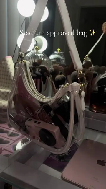 Clear bag for stadiums and concerts arenas, they require a clea bag but you have to get a cute one ladies, this one meets all the requirements 😍 ✨ #clearbag #clearpurse #clearpursepolicy #clearbagstadiumapproved #stadiumapprovedbags 