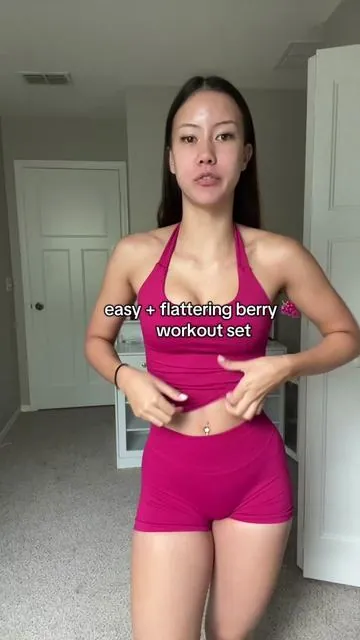 i linked the top, for the shorts click the link and scroll down or you can find a video on my page #gymfit #bblshorts #gymset #outfitinspo #deefy 
