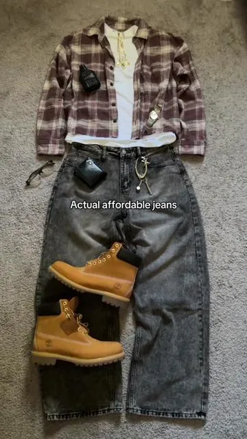 Finally some actual baggy jeans that are affordable #baggyjeans #baggyfit #jeans #streetwear #outfitsinspo 