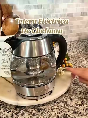 Tetera eléctrica de Chefman con la cual vas a poder hacer hasta café #tetera #electrickettle #coffeetiktok #coffee #tiktokshopcreatorpicks 