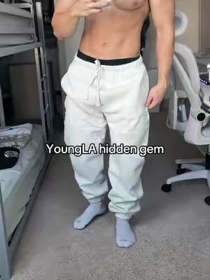 Most slept on YoungLA gray sweats #gym #youngla #graysweatpants #sweats #pants 