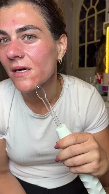 @Pure Daily Care is having an awesome sale on their NuDerma clinical wand!!!! This has been a skincare hack for years and years and I'm so excited to be able to do it at home! #nuderma #acne #clearskin #agingskin #tiktokshopcreatorpicks 