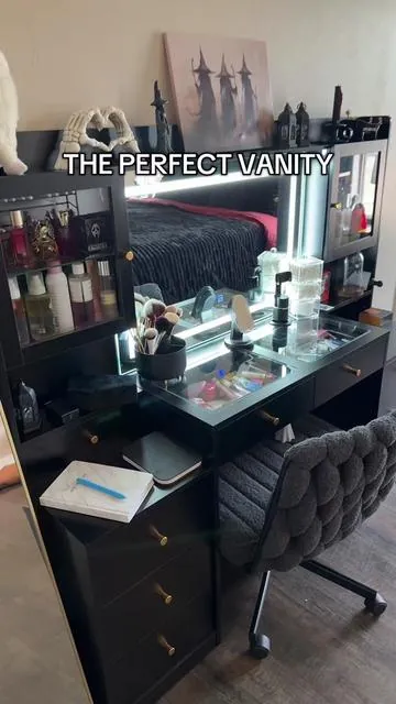 Yes I am OBSESSED with it! #vanity #blackvanity #vanitysetup 