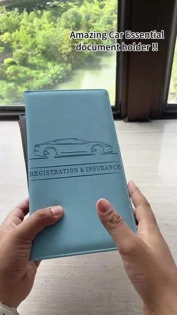 Great size and something that’s always worth having in the car 👍#tiktokmakemebuyit #tiktokschool #schooltiktok #carholder #cardwallet 