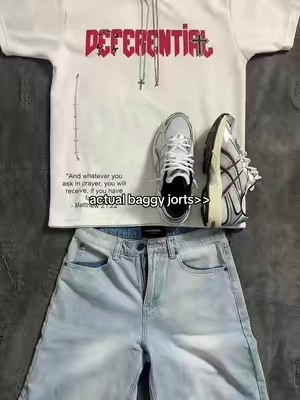 these baggy jorts are so tuff #jorts #jortszn #baggyjorts #denimshorts #streetwear 