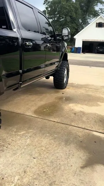 #detailing #tireshine #cleantok #bubbatruck🌾 #grappaholics🌾 #tiktok #tiktokshop #tiktokmademebuyit #fyp 