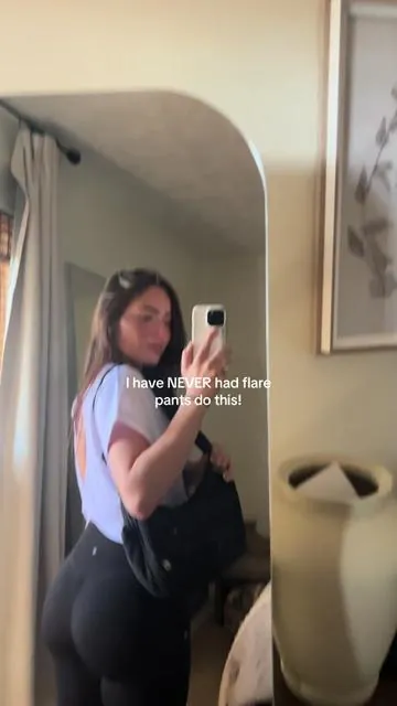 The butt lifting is incredible 🙌🏻 #halaraleggings #buttlifting #halara #tiktokshoplabordaysale #fallfreshness 