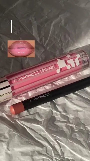 Prettiest lip combo !!💗🤌🏼 #lipcombo #lipgloss #lipcombotiktok #tiktokshopmademebuyit #fyp 