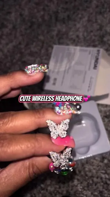 Cute wireless headphones 💕 #foryou #fyp #viral #cuteheadphones #wirelessearbuds 